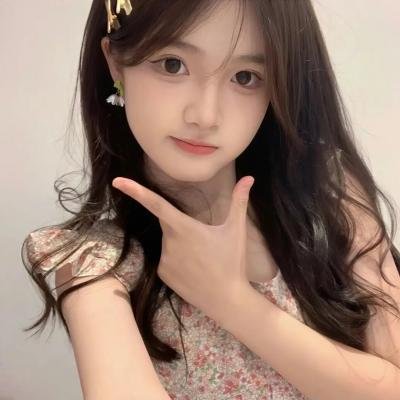 左撇子女人